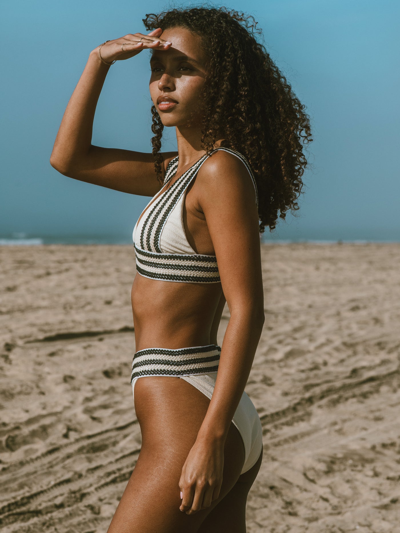 HANALEI BIKINI TOP - BLACK AND WHITE CONTRAST